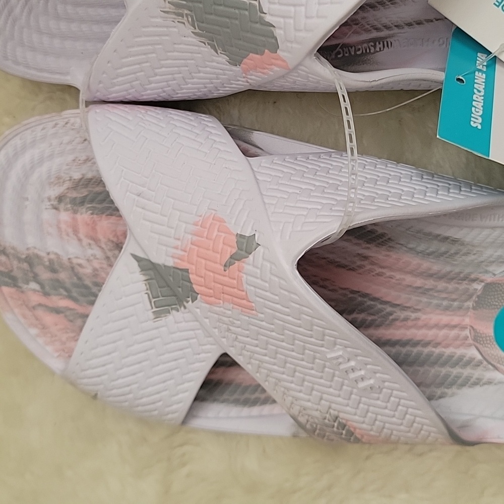 🩴NWT REEF Women's Water Xslide Sandals. White, Pink, Gray Colors. Size 9. - Picture 8 of 12
